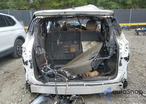 2023 Toyota Sienna Le from USA, damaged, VIN 5TDBRKEC5PS158354